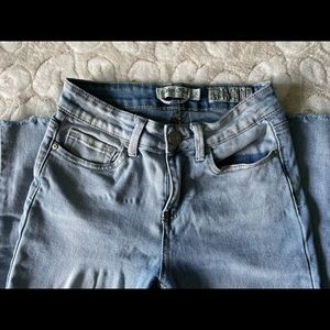 Super cute jeans - size 3